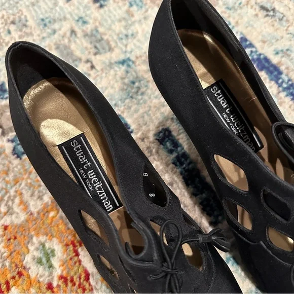 Stuart Weitzman Black Cutout Lace-Up Heels Size 8 - Picture 4 of 6